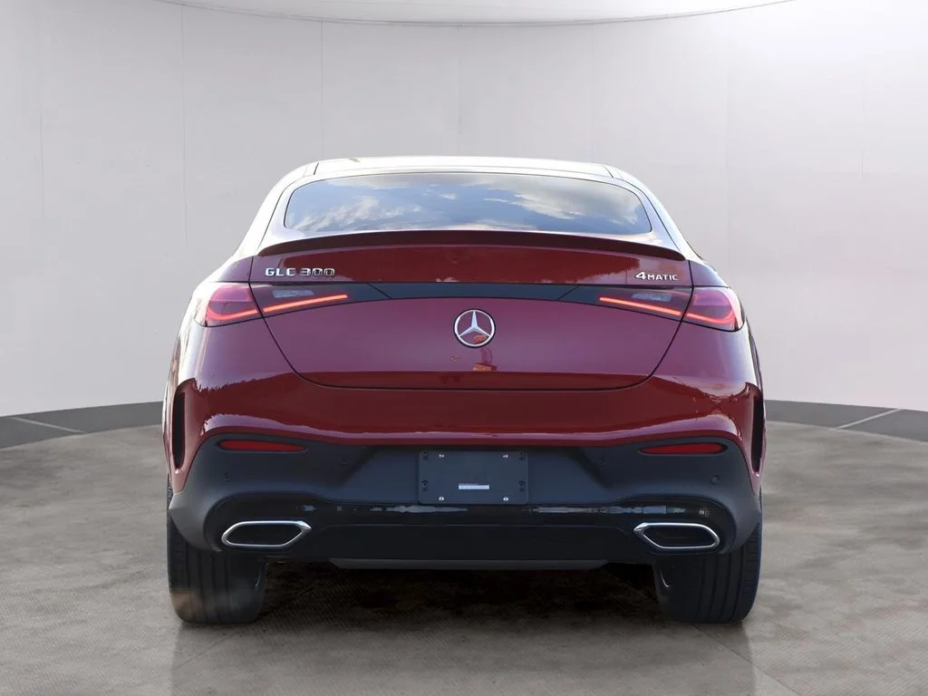 New 2026 MANUFAKTUR Patagonia Red Metallic Mercedes-Benz GLC 300 Coupe image 6