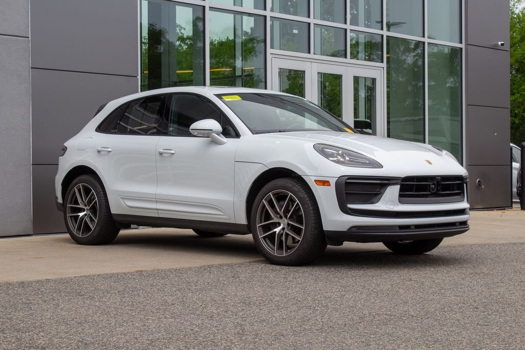 Used 2025 White Porsche Base image 3