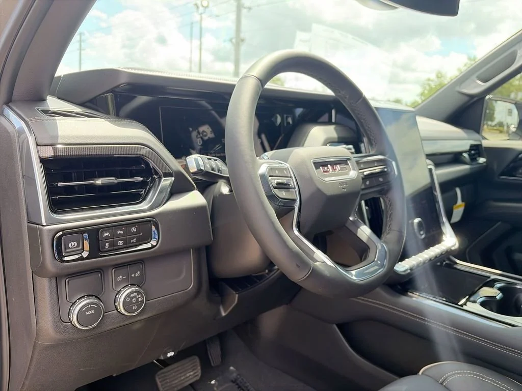 New 2026 Sterling Metallic GMC Elevation image 18