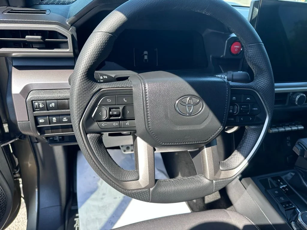 2025 Toyota Tacoma TRD Sport - Photo 14