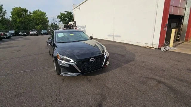 Used 2024 Black Nissan 2.5 SL image 4