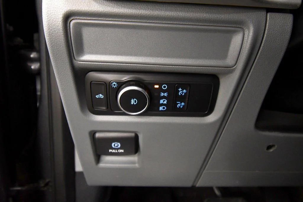 Used 2022 Gray Ford XLT image 19