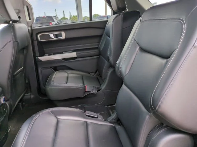 Certified Used 2021 Iconic Silver Metallic Ford XLT image 14