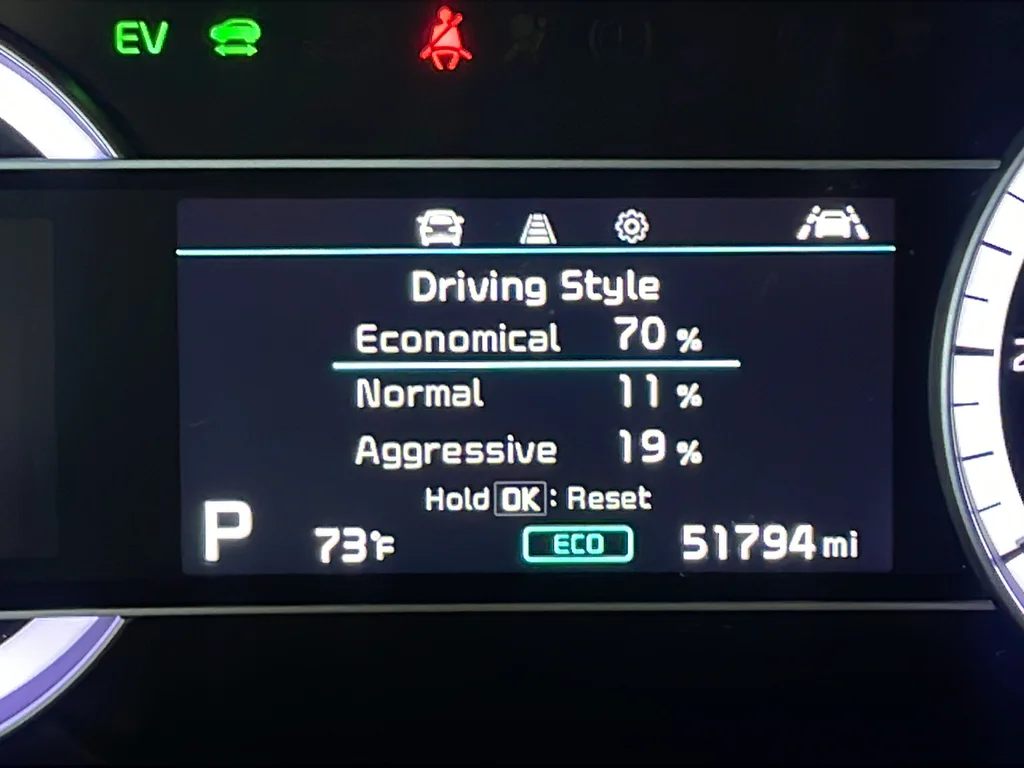 Used 2022 Blue Kia LXS image 13