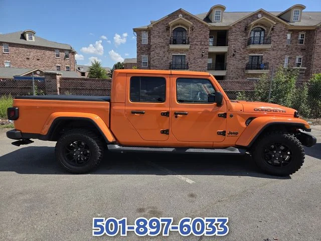 Used 2025 Orange Jeep High Tide image 4