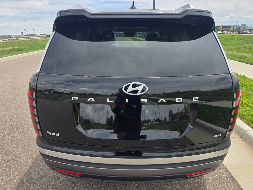 New 2026 Abyss Black Pearl Hyundai SEL Premium 7P image 4