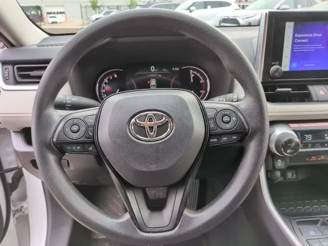 Used 2025 White Toyota XLE image 17