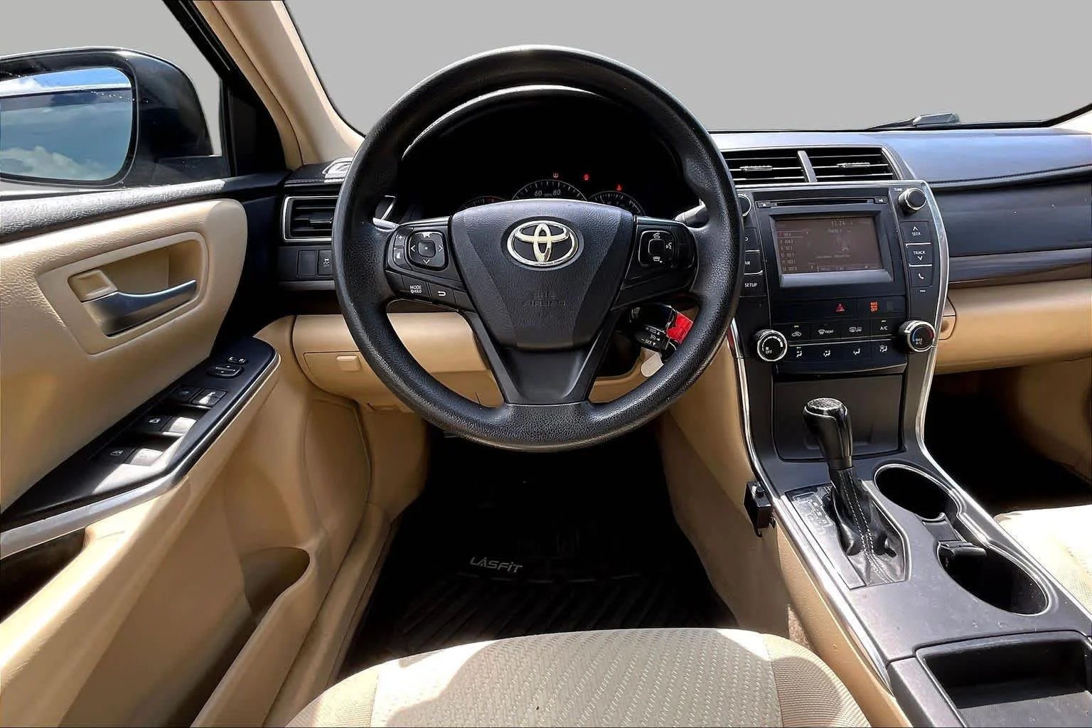 Used 2015 Attitude Black Toyota LE image 6