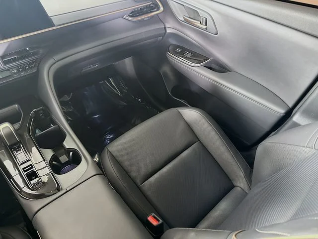 Used 2025 White Toyota Limited image 24