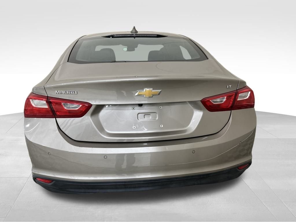 Used 2025 Gray Chevrolet LT image 4