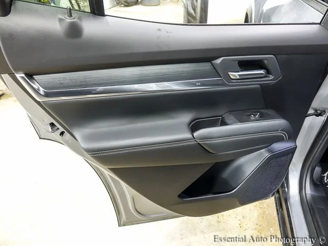 Used 2026 Silver GMC Elevation image 20