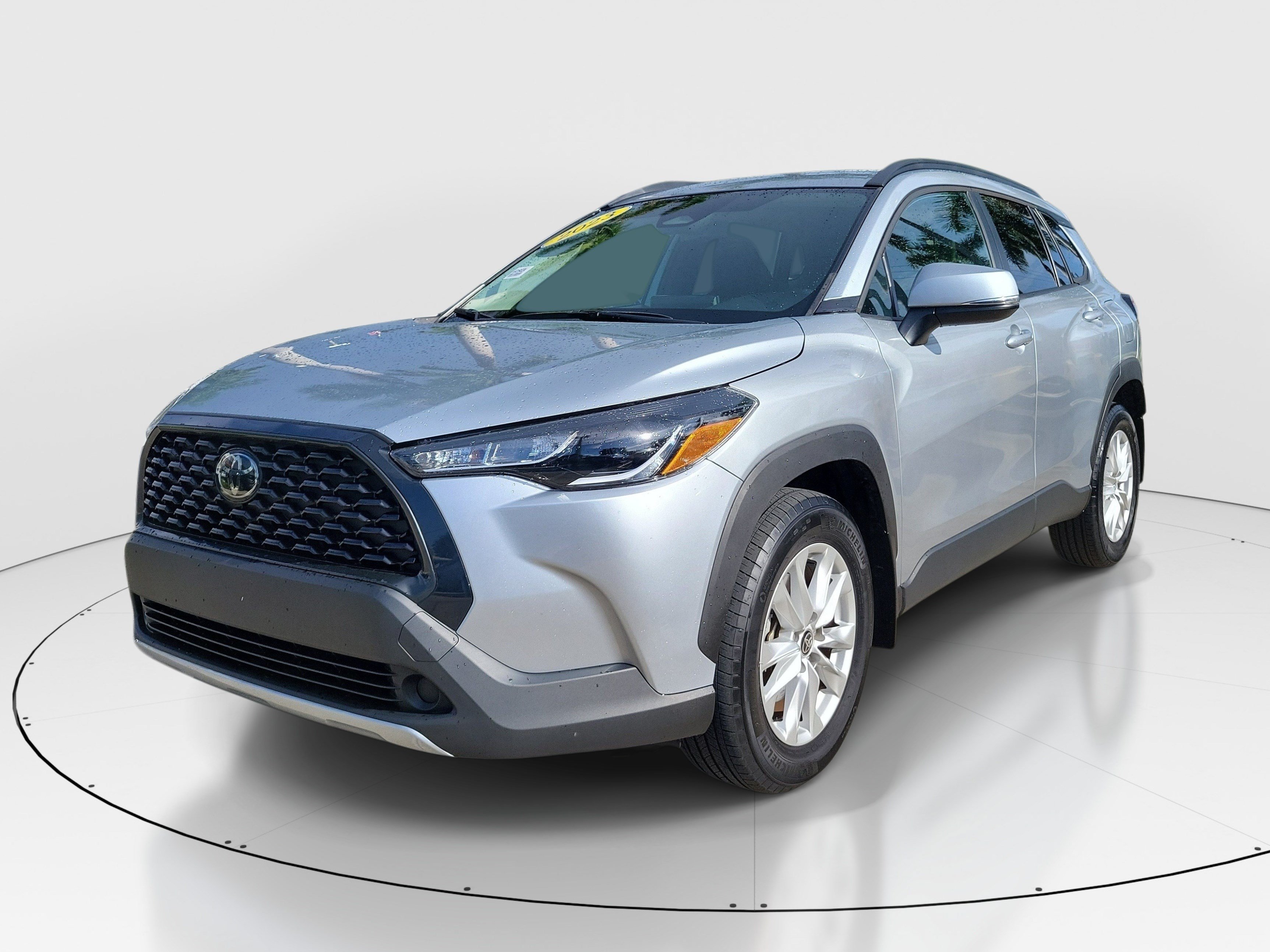 Used 2023 Sonic Silver Toyota LE image 3
