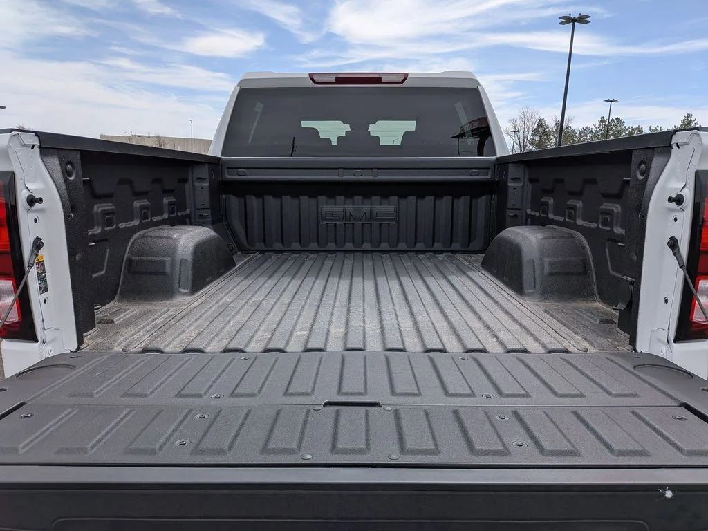New 2026 Summit White GMC Elevation image 6
