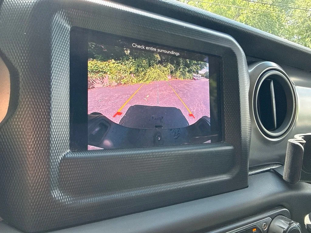 Used 2021 Gray Jeep  image 28