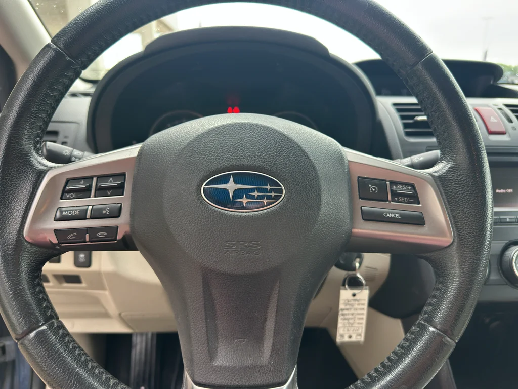 Used 2014 Quartz Blue Pearl Subaru Limited image 13