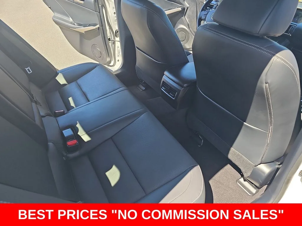 Used 2020 White Lexus 300 image 11