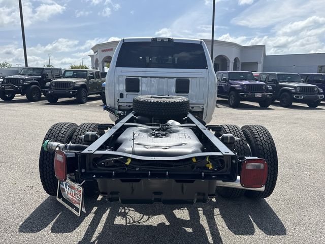 New 2026 Silver RAM Tradesman image 23