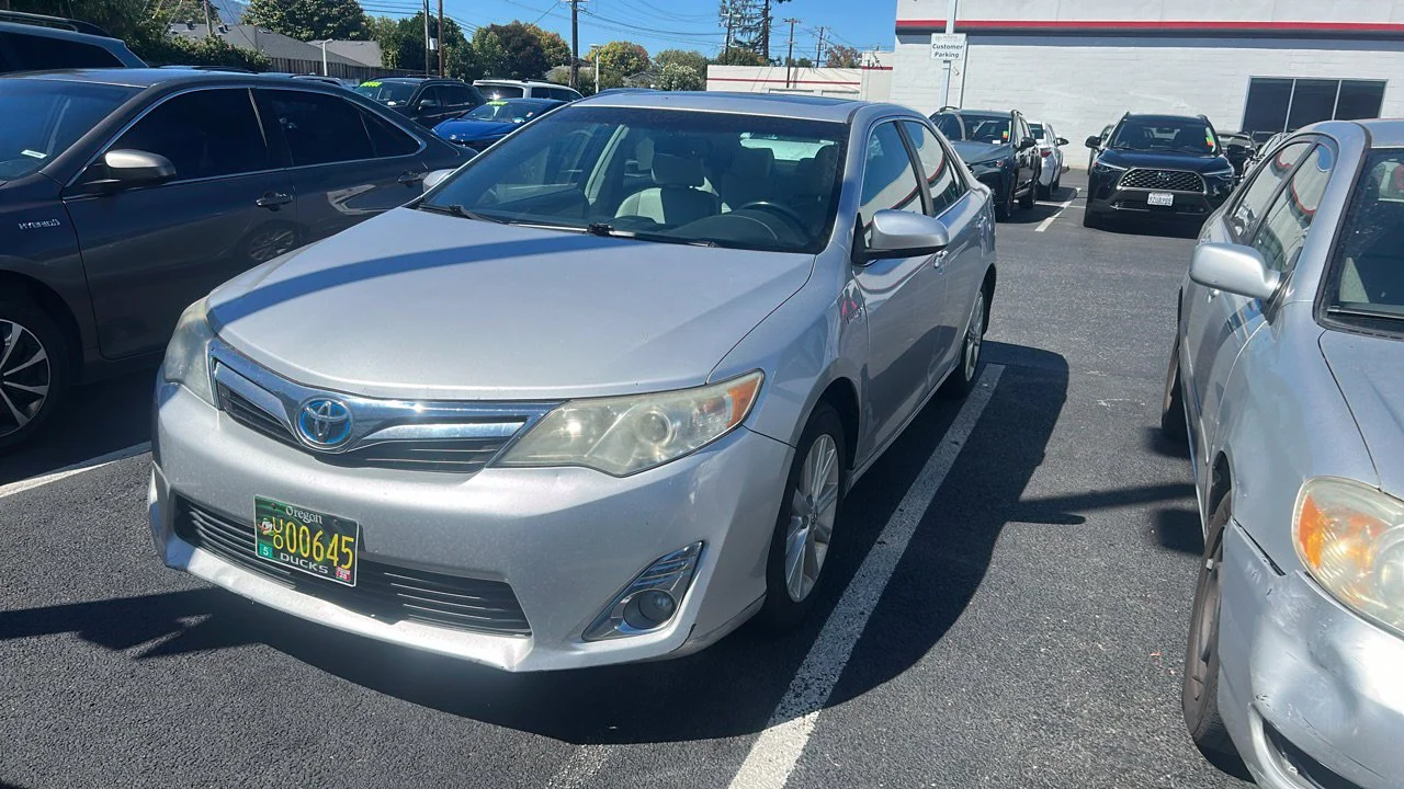 2014 Toyota Camry XLE Hybrid