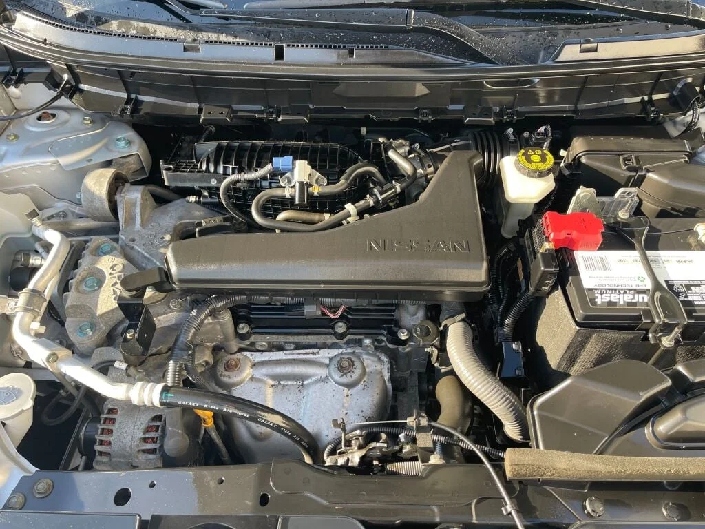 Used 2017 Brilliant Silver Nissan SV image 37