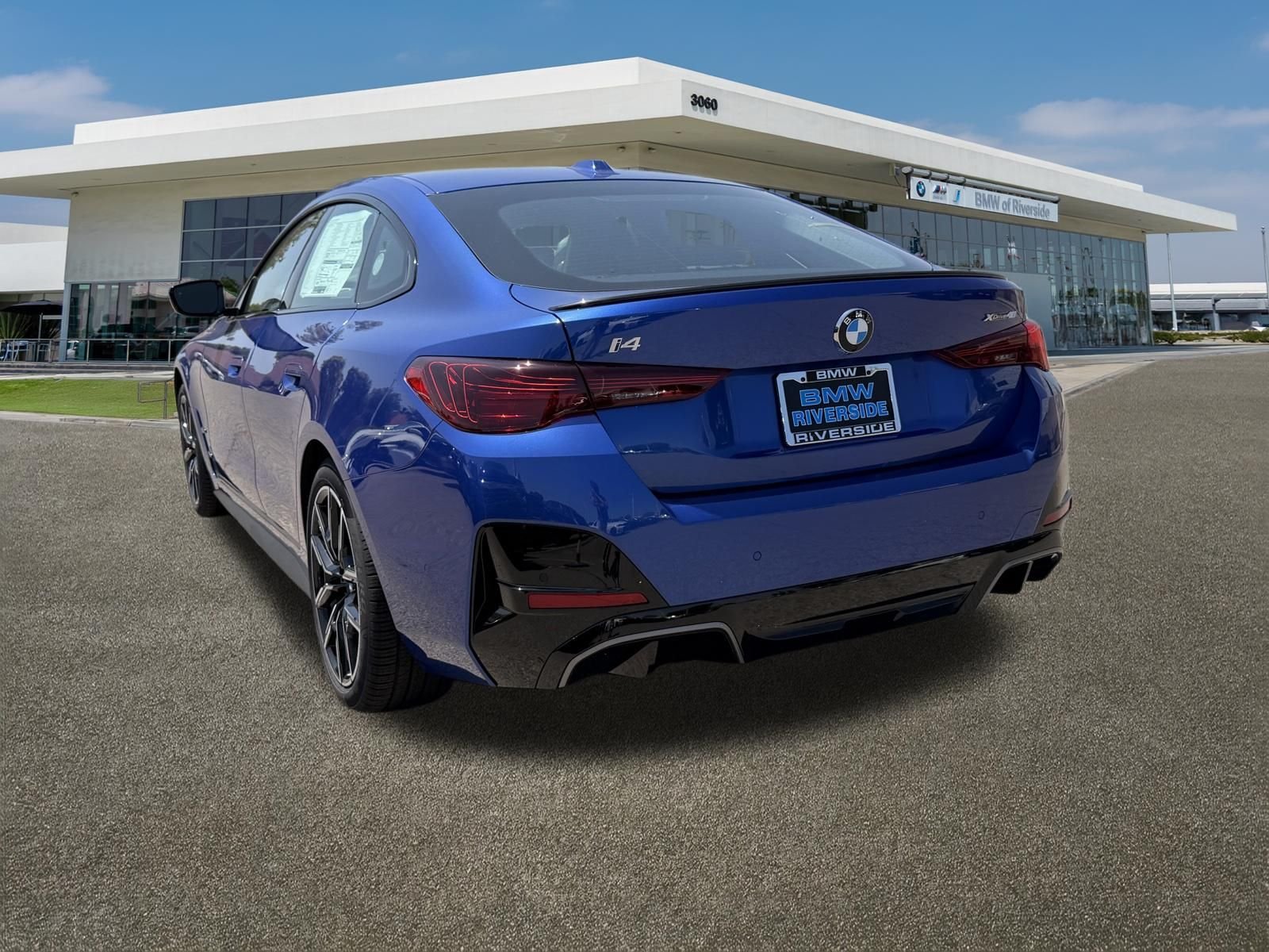 New 2026 Portimao Blue Metallic BMW xDrive40 image 8