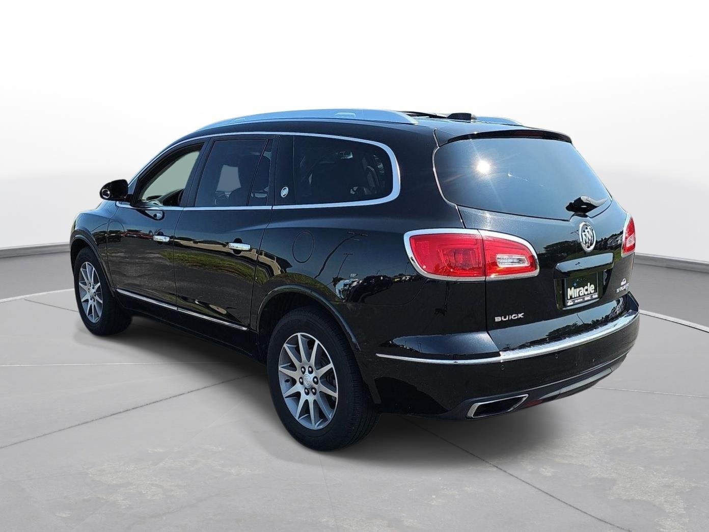 Used 2016 Ebony Twilight Metallic Buick Leather image 8