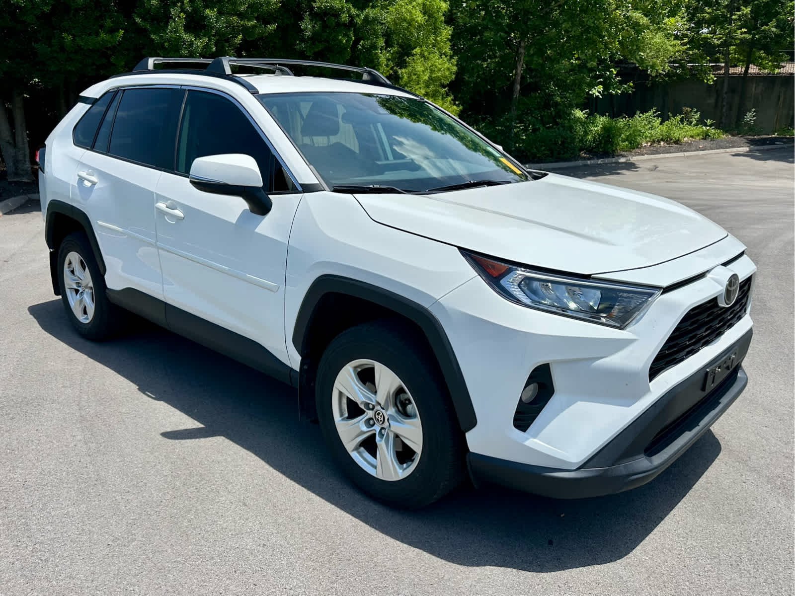 Used 2021 Super White Toyota XLE image 3