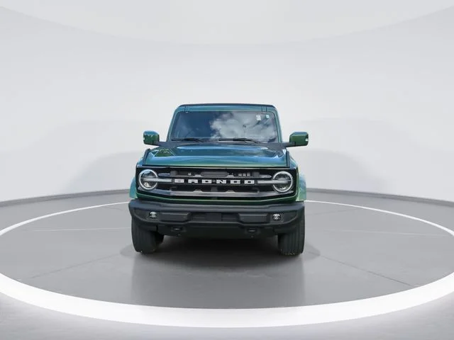 Used 2023 Green Ford Outer Banks image 3