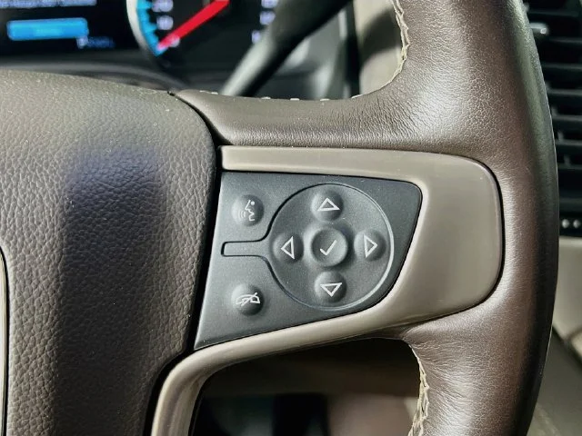 Used 2019 White GMC Denali image 37