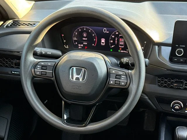Used 2024  Honda LX image 12