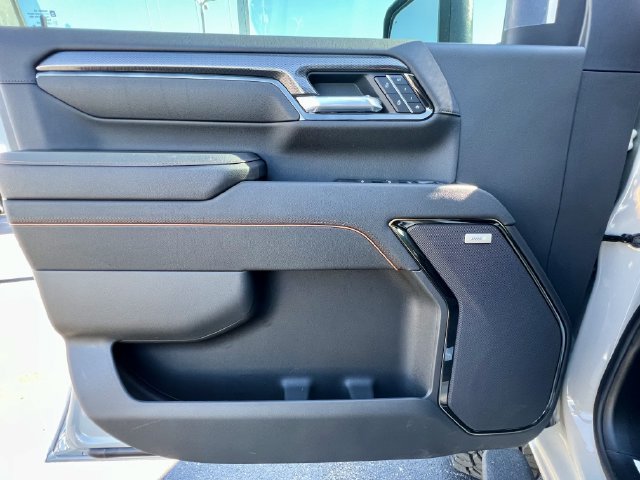 2026 GMC Sierra 2500HD AT4 - Photo 11