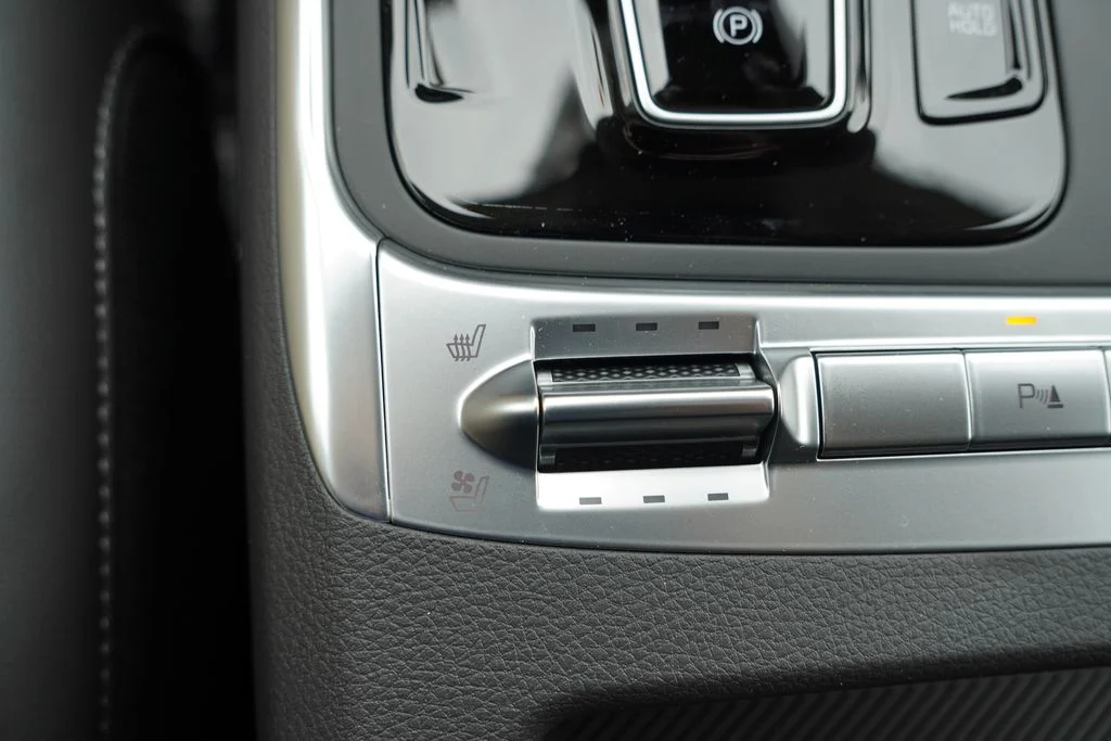 New 2027 Ceramic Silver Kia SX image 17