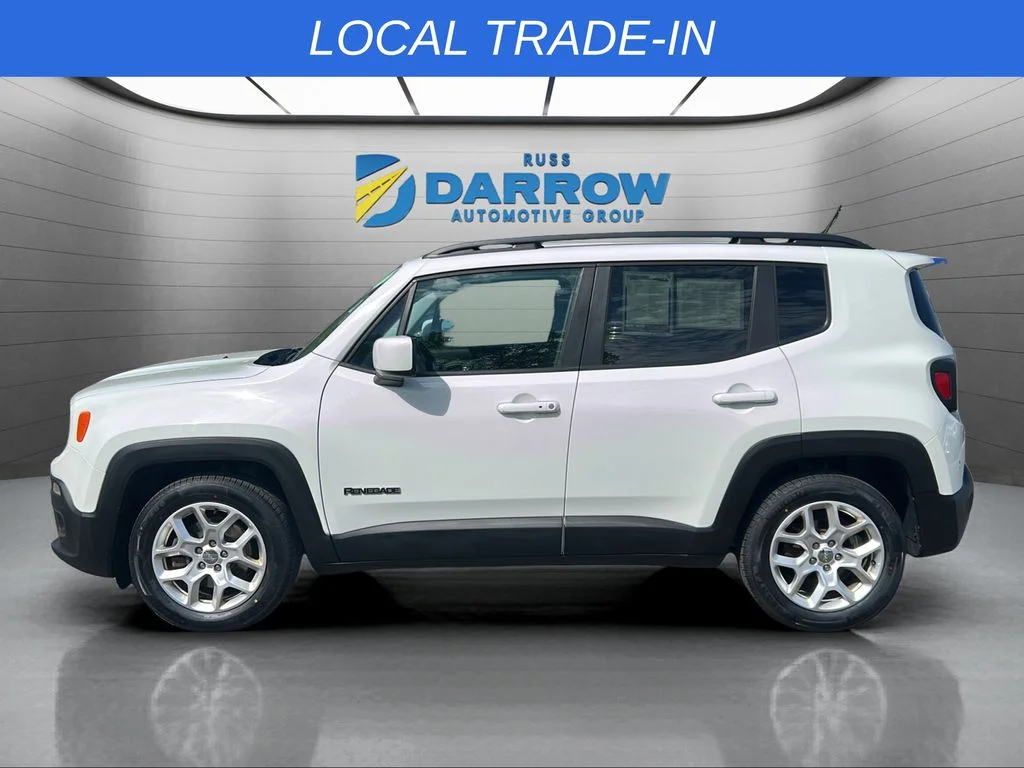 Used 2016 White Jeep Latitude image 2