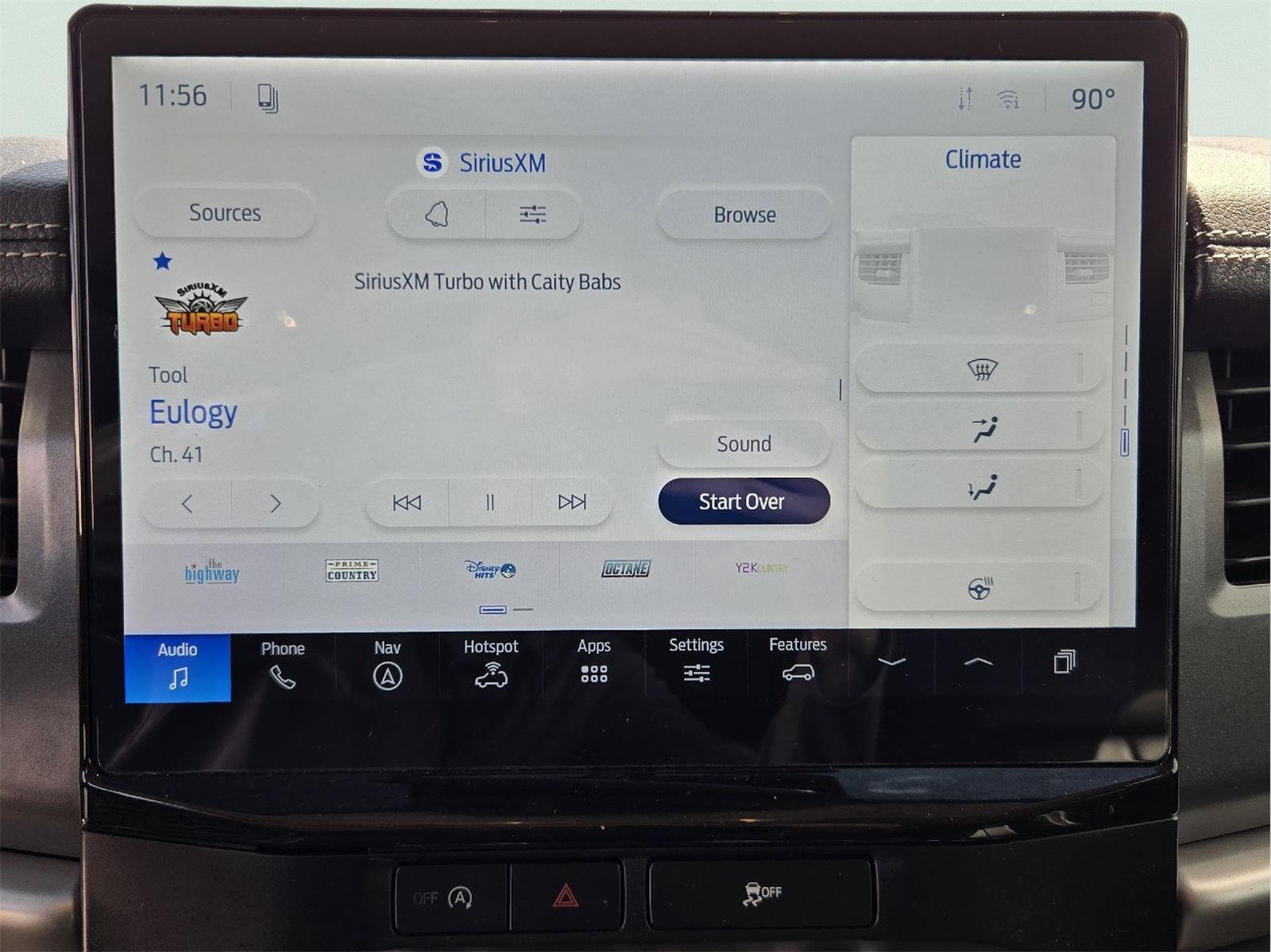 Used 2024 Iconic Silver Ford XLT image 15