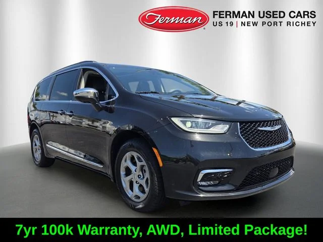 2022 Chrysler Pacifica Limited's photo