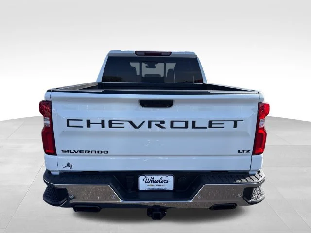 Used 2024 Summit White Chevrolet LTZ image 4