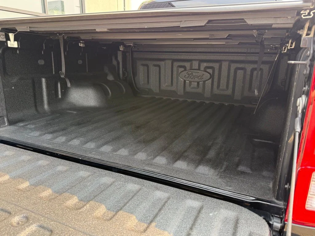Used 2023 Black Ford XLT image 10