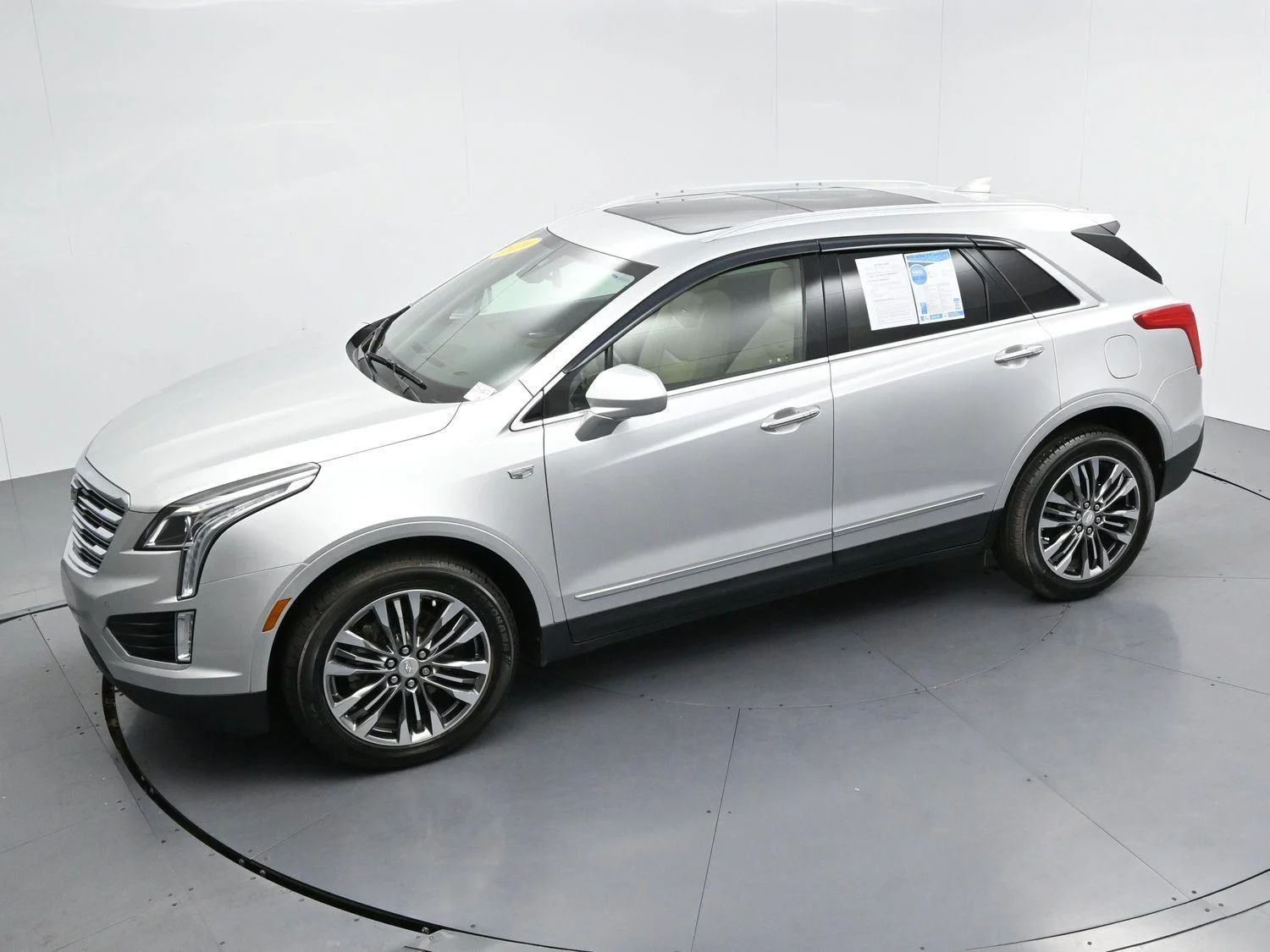 Used 2019 RADIANT SILVER METALLIC Cadillac Luxury FWD image 42