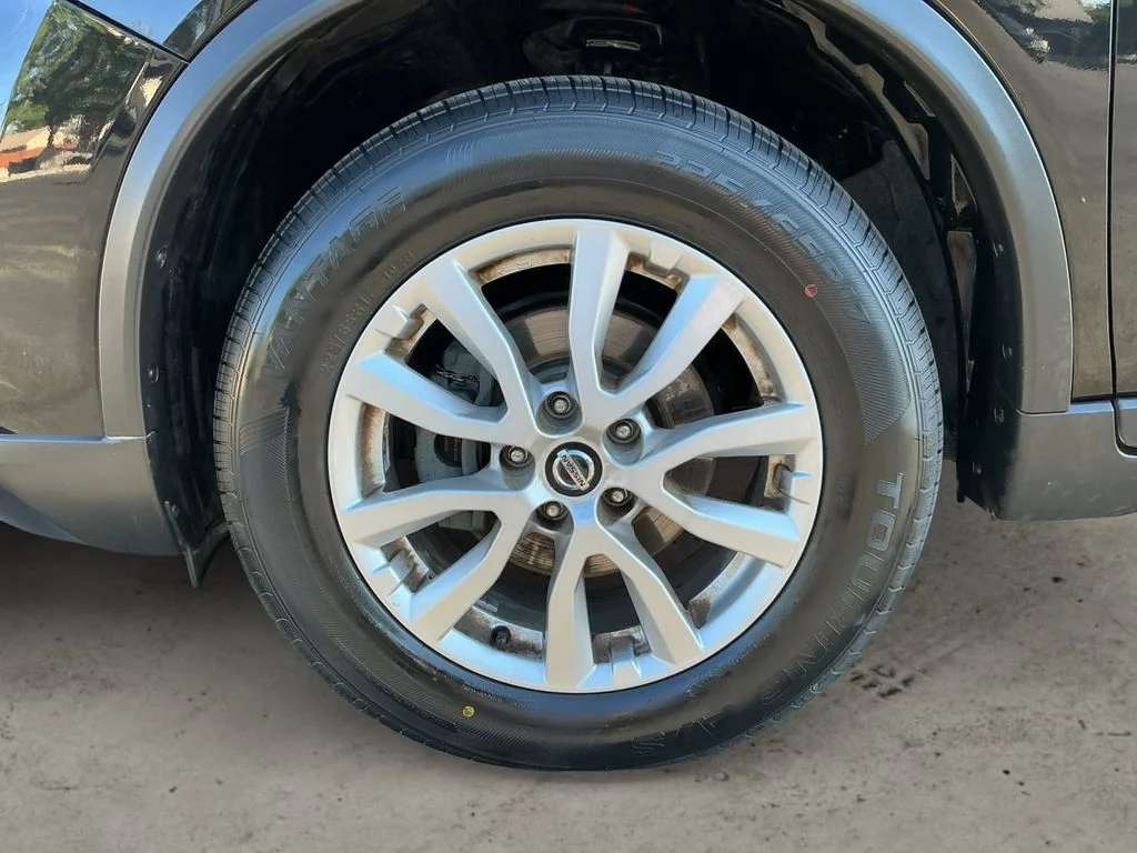 Used 2019 Black Nissan SV image 9