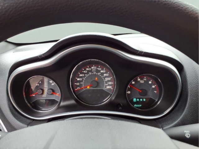 Used 2013  Dodge SE image 10
