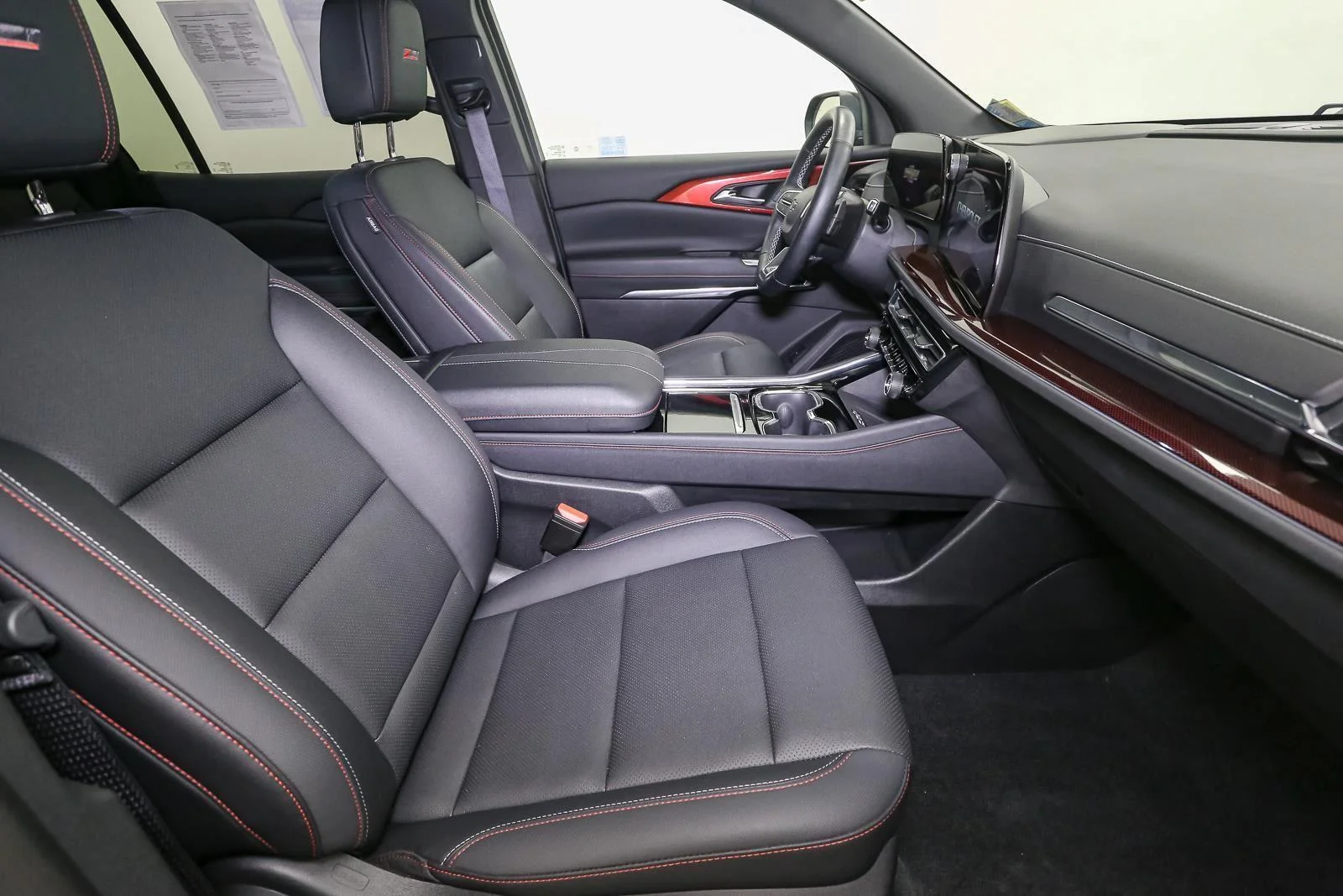 Used 2024 Mosaic Black Metallic Chevrolet AWD Z71 image 18