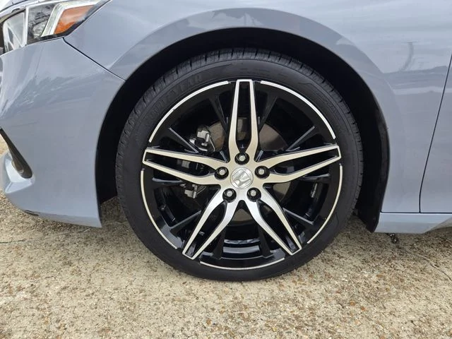 Used 2022 Gray Honda Touring image 8