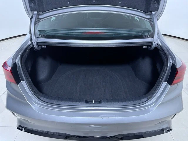 Used 2023 STEEL_GREY Kia LXS image 11