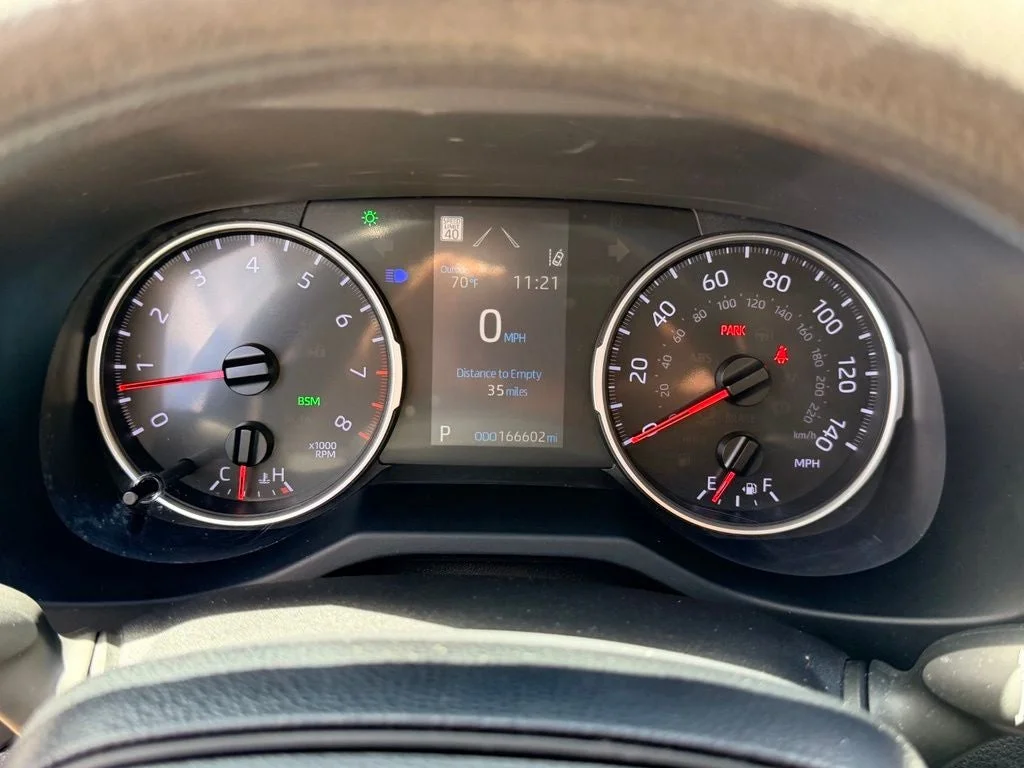 Used 2019 Magnetic Gray Met. Toyota XLE image 14