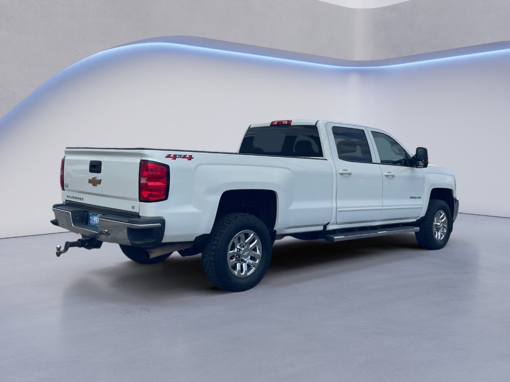 Used 2019 Summit White Chevrolet LT image 17