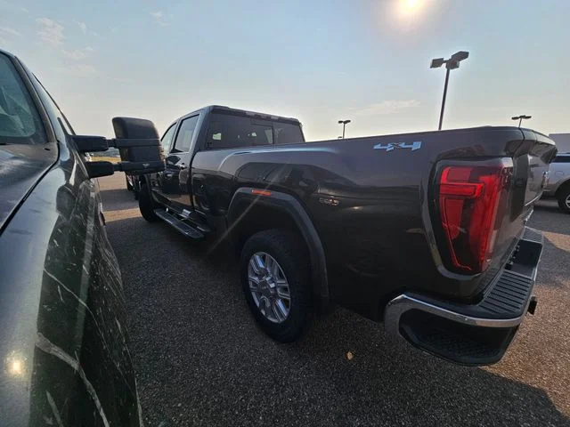 Used 2020 Brownstone Metallic GMC SLT image 12