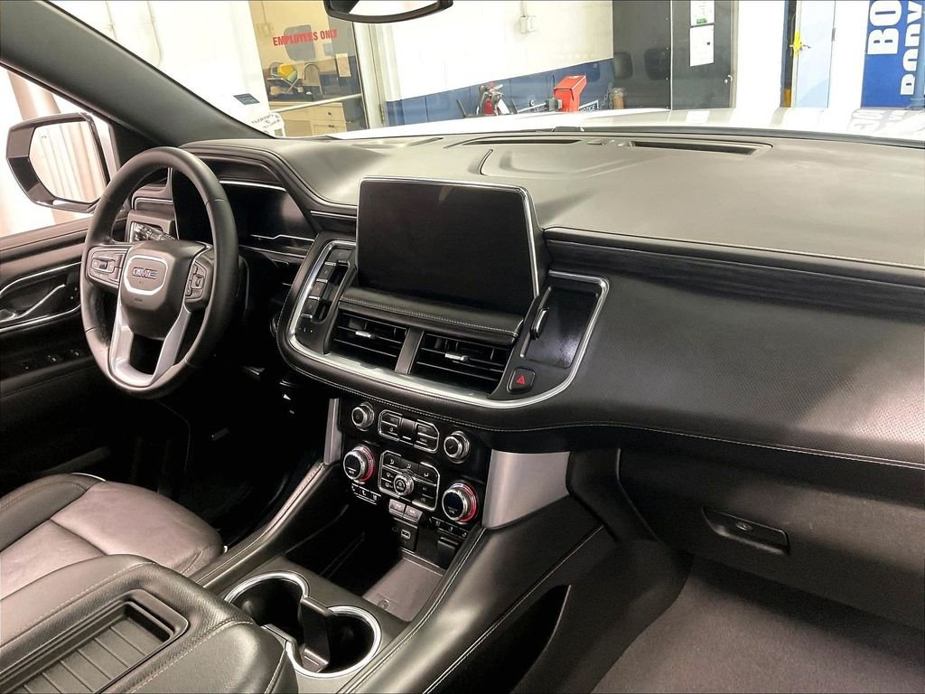 Used 2023 White GMC SLT image 14