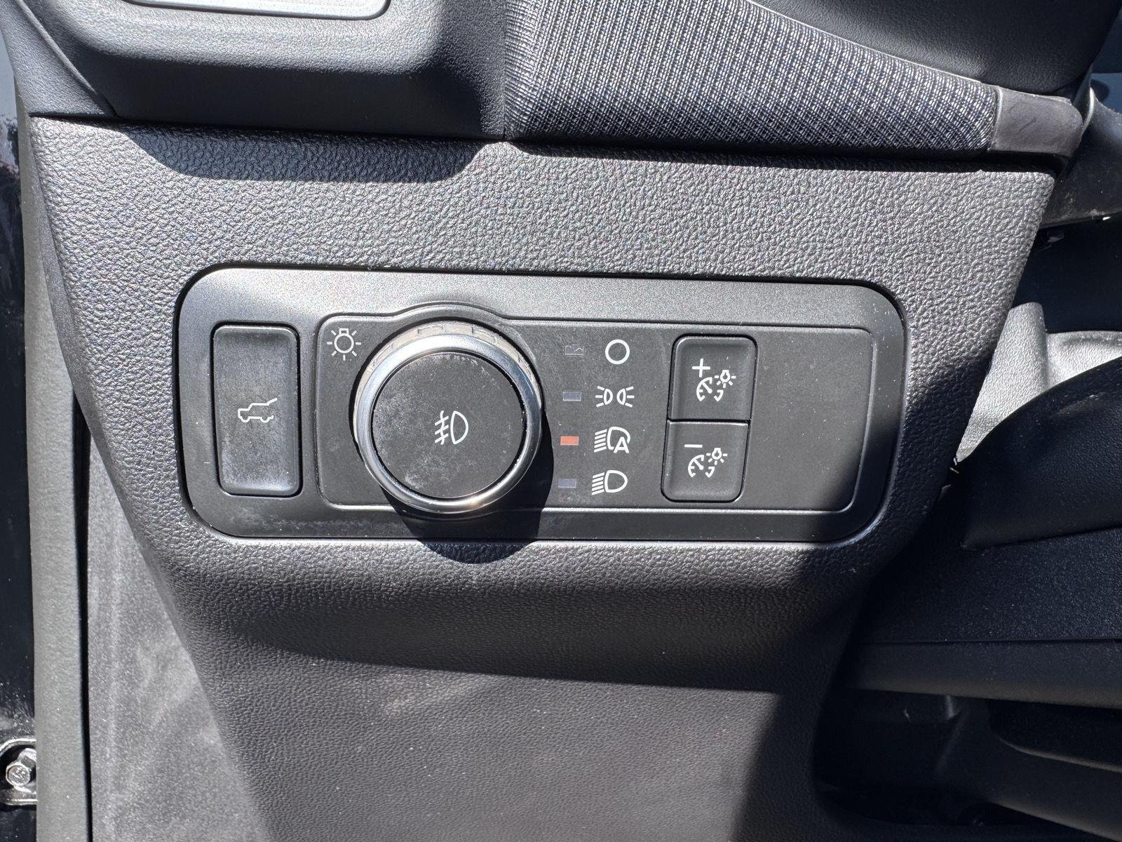Used 2021 Shadow Black Ford Outer Banks image 12