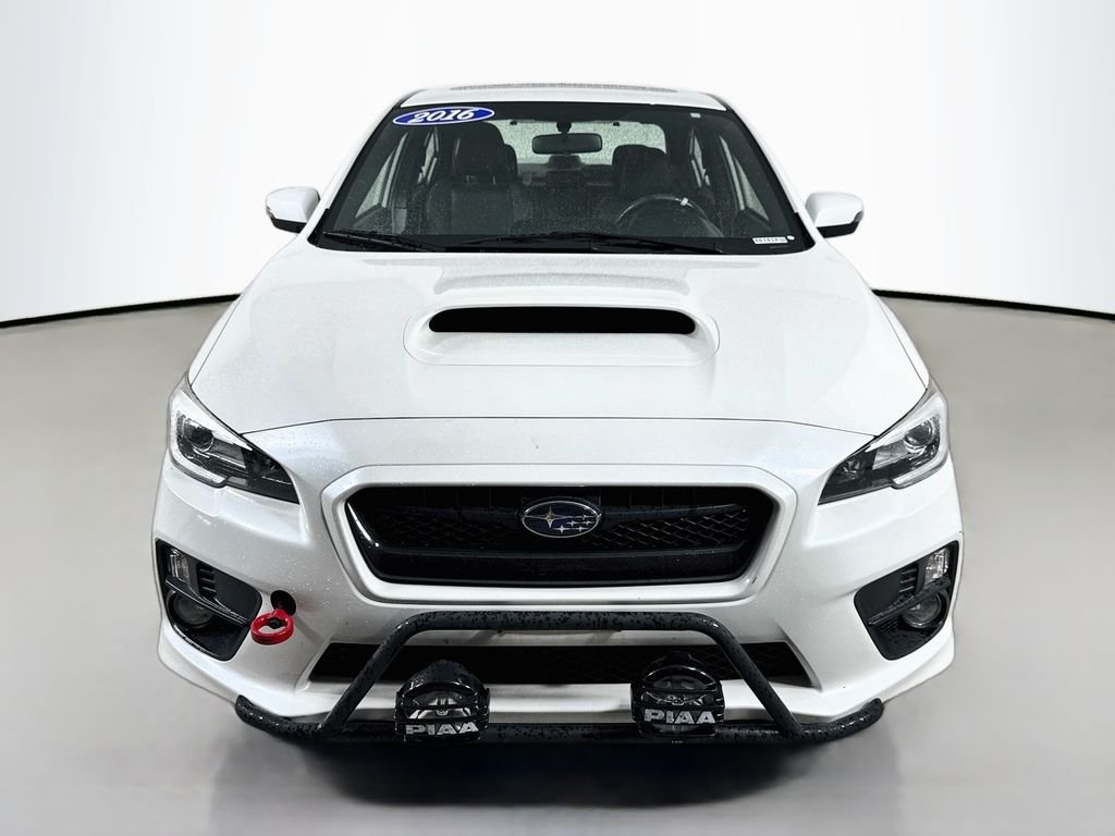 Used 2016 Crystal White Pearl Subaru Limited image 6