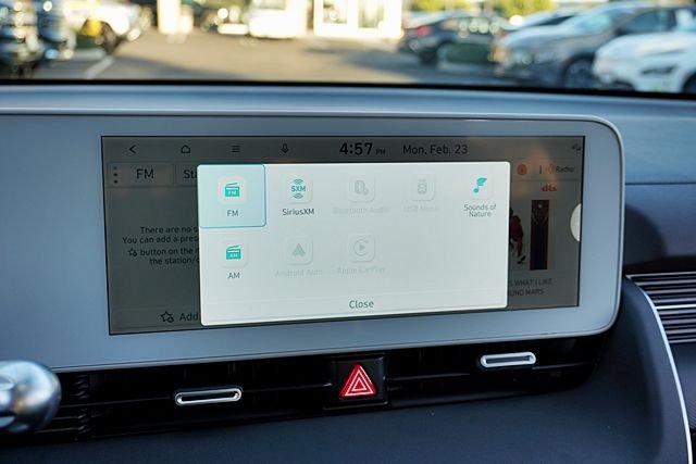 Used 2024 Blue Hyundai SEL image 23