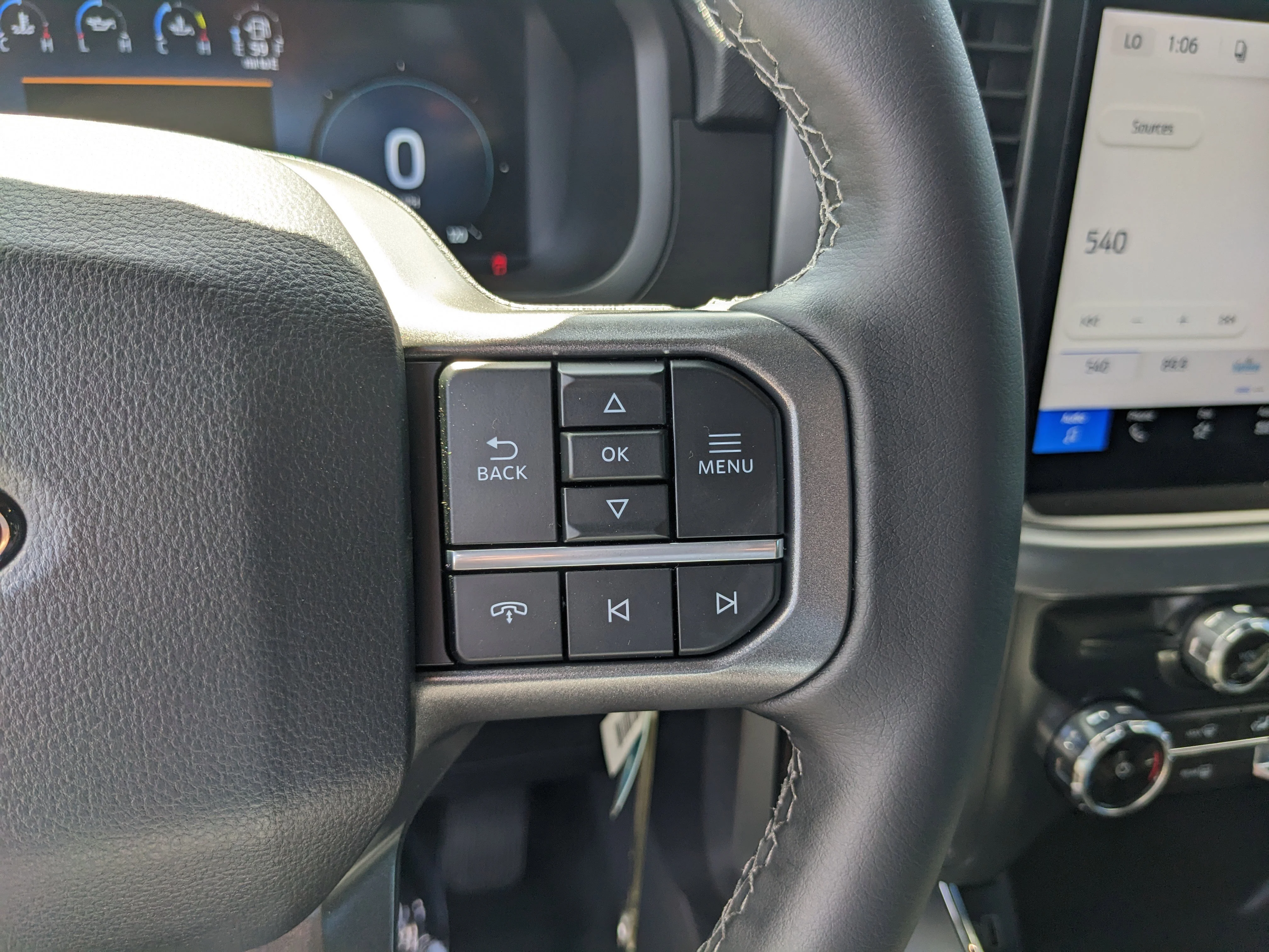 New 2026 Agate Black Metallic Ford XLT image 27